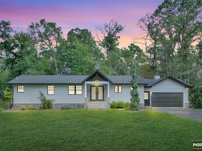 21 Cottontail Trl, Upper Saddle River, NJ, 07458