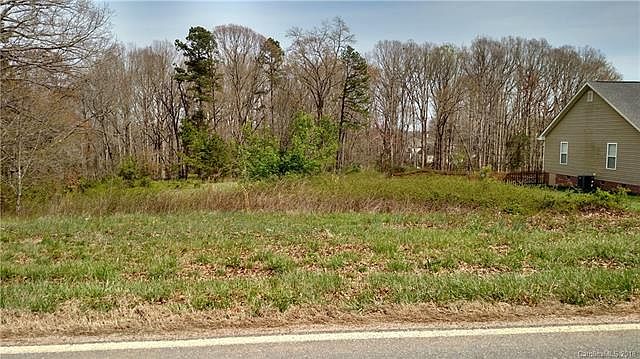 2nd image of 123 Weathers Creek Rd
