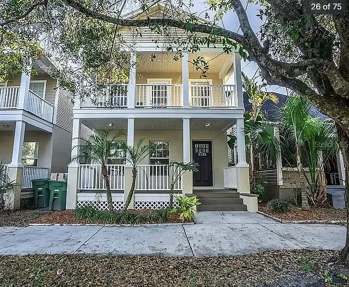 2132 W Spruce St — Photo 2