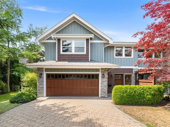 553 Heatherdale Ln, Saanich, BC V8Z 0A4