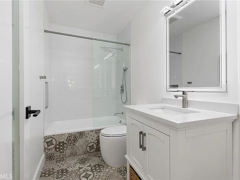 106 Breakers Ln — Photo 28