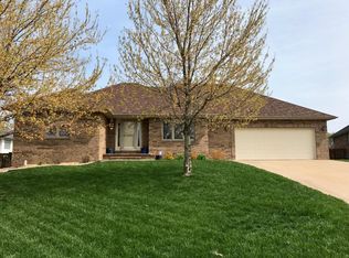 5126 S Sterling Ct, Springfield, MO 65810