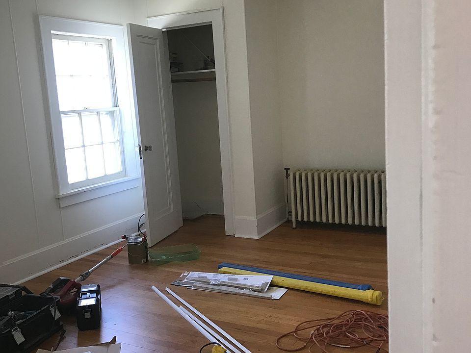 2nd image of 1672 Western Ave