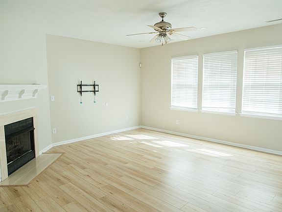 4th image of 800 Wyemouth Dr