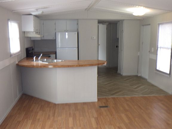 2nd image of 553 Country Ln #32