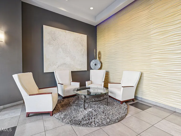 1 E Lexington Ave #302 — Photo 24