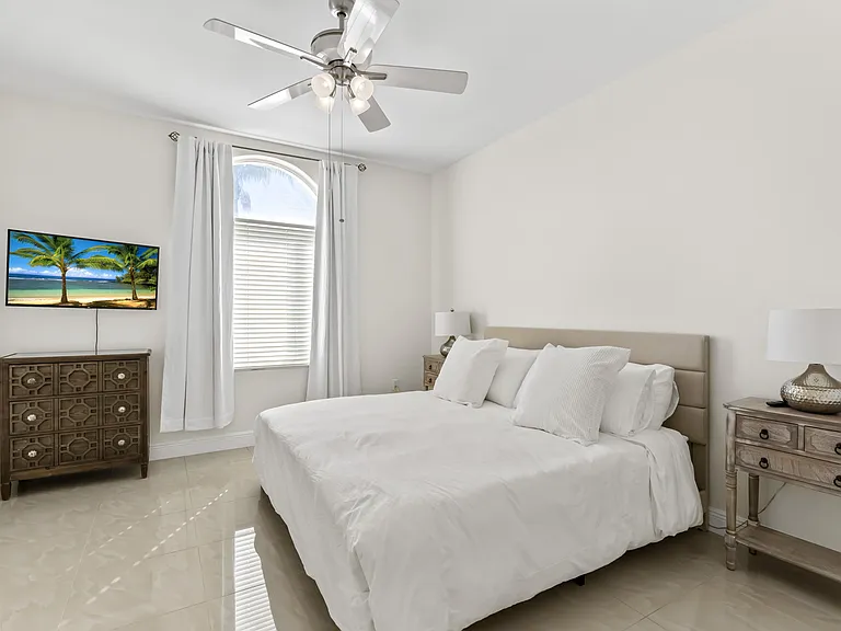 5035 Harmony Cir #1 — Photo 5