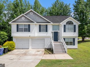 115 Manx Dr, Grantville, GA 30220