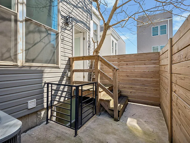 3958 Mount Vernon St #1 — Photo 14