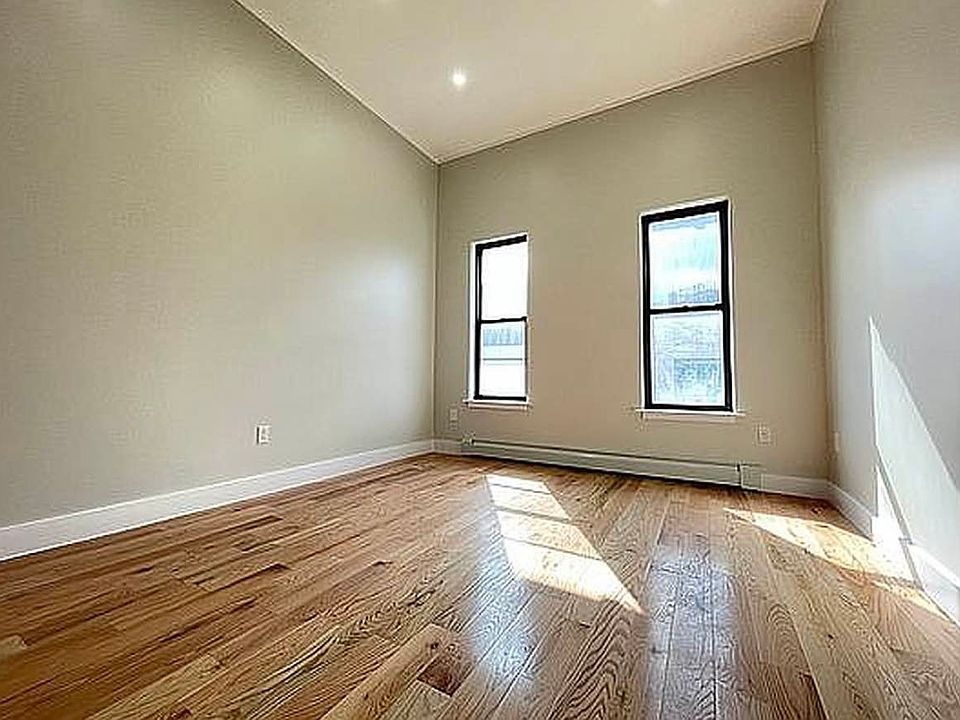 2nd image of 119 Saint Nicholas Ave #5