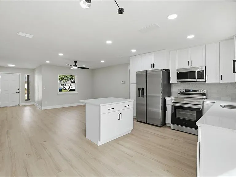 2843 Calico Ct — Photo 11