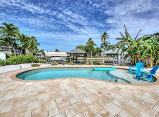 111 Estrellita Dr, Fort Myers Beach, FL 33931