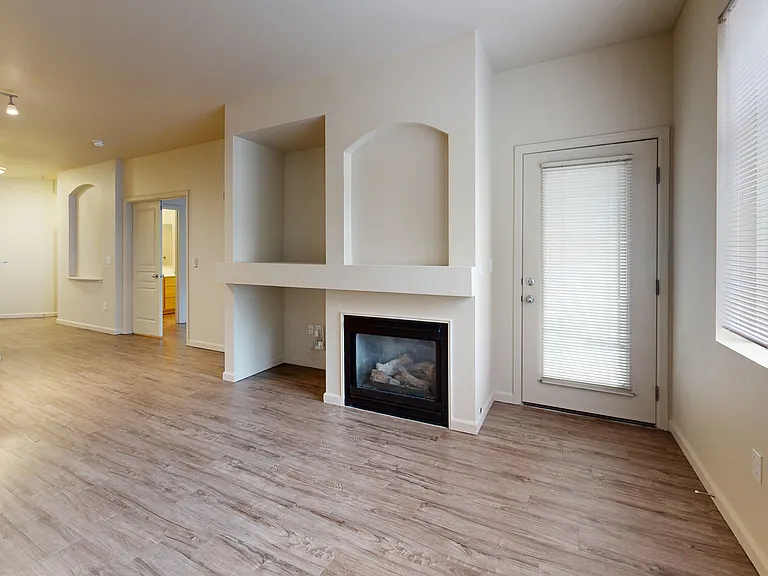 The Hawthorne Apartments — Photo 77