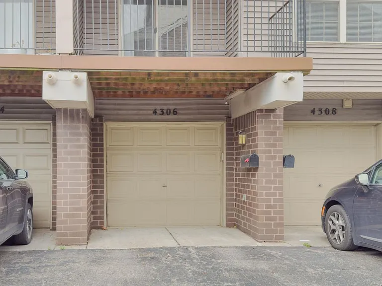 4306 Maple St — Photo 27