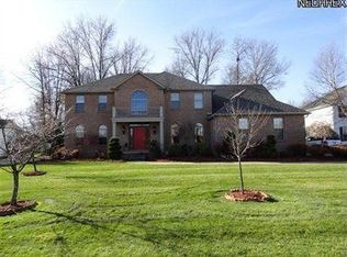 7165 Saint Ursula Dr, Canfield, OH