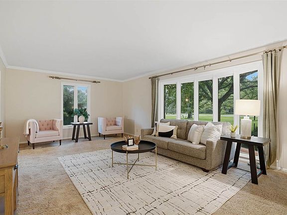4th image of 4331 Oakridge Trl NE