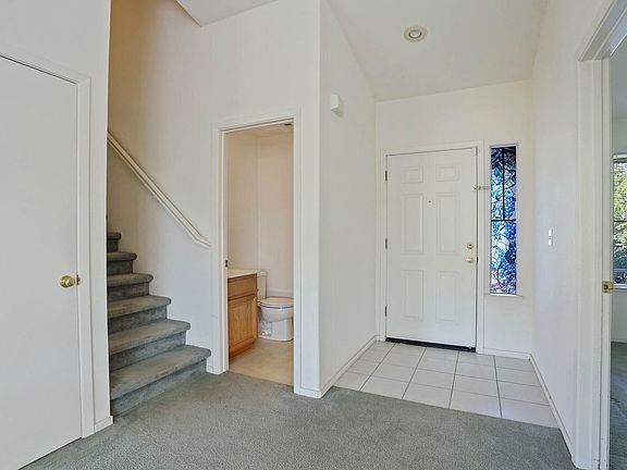4th image of 1214 Woodbury Ln