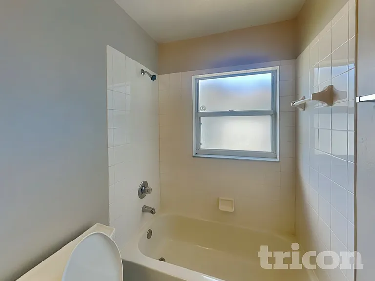10417 Salisbury St — Photo 13