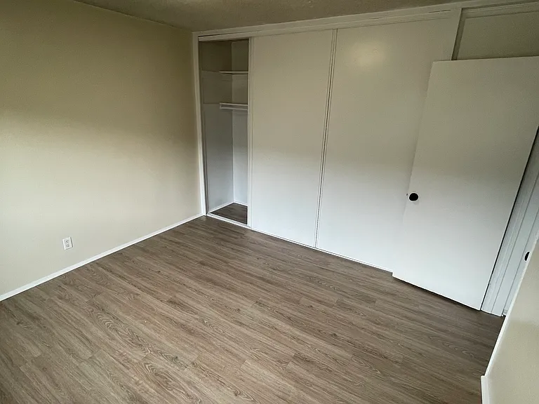2216 W Via Corona #B — Photo 6