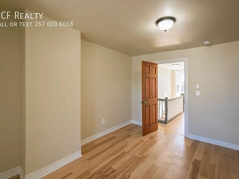 5426 W Jefferson St — Photo 27