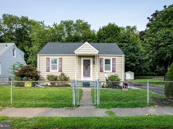 140 Bentley Ave, Hamilton, NJ 08619