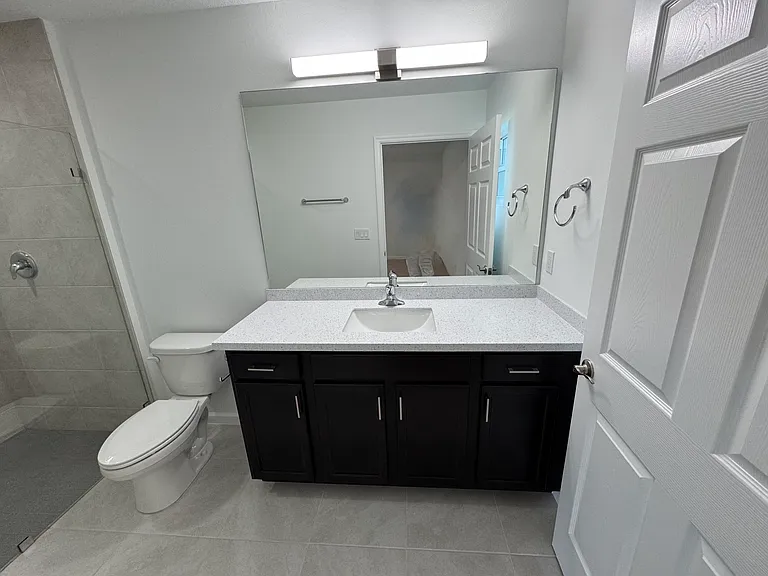 532 SW Buswell Ave — Photo 22