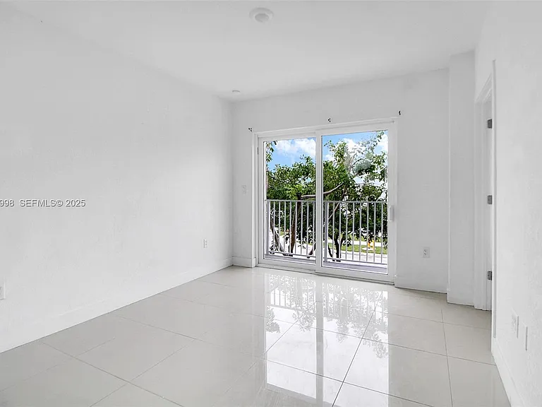 14462 SW 259th St — Photo 14