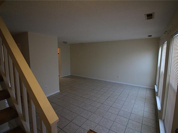 2nd image of 3705 Chimney Creek Dr