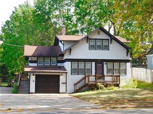 105 E Prospect St, Durand, WI 54736