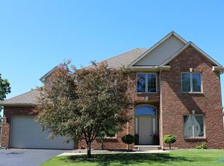 8751 Cedar Bend Rd, Sylvania, OH 43560