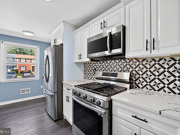 4th image of 1459 Potomac Heights Dr Unit 249