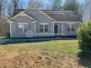 8821 Burnt Umber Dr, Charlotte, NC 28215