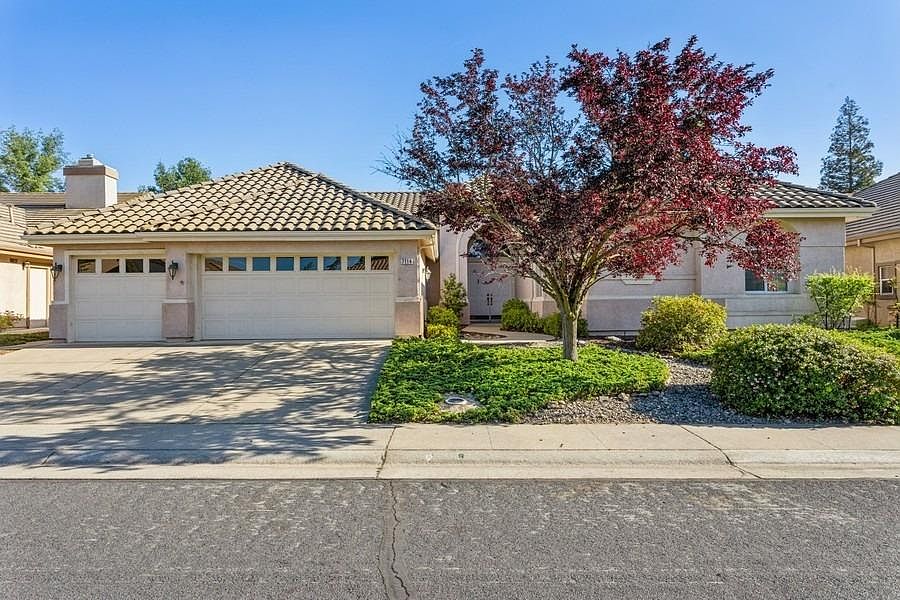 1st image of 7114 Lost Lake Ln
