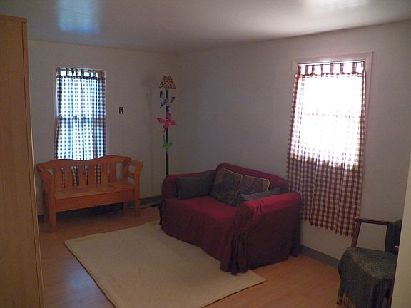 5th image of 4016 Putty Hill Ave