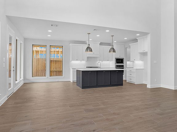 2nd image of 4514 Valeria Cottage Dr