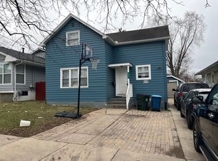 913 Superior St, Aurora, IL