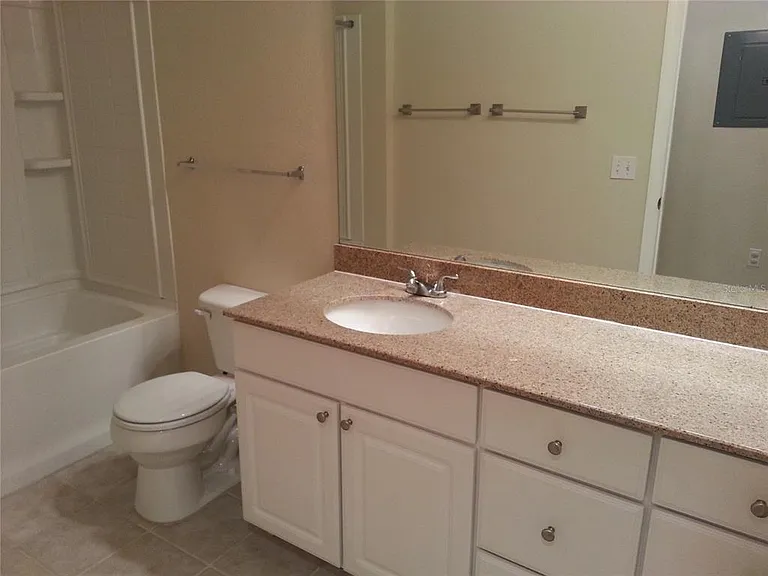 200 Southern Pecan Cir #203 — Photo 19