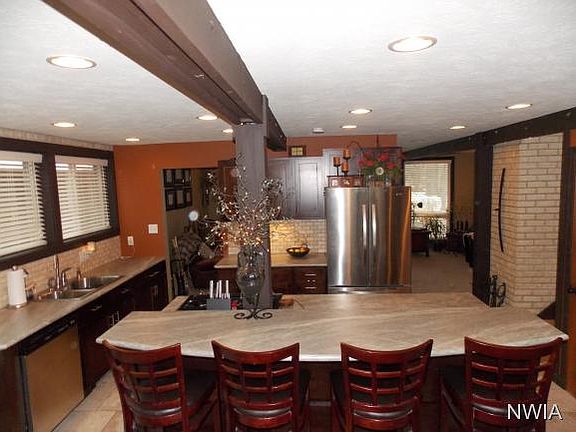 4th image of 410 Buckwalter Dr