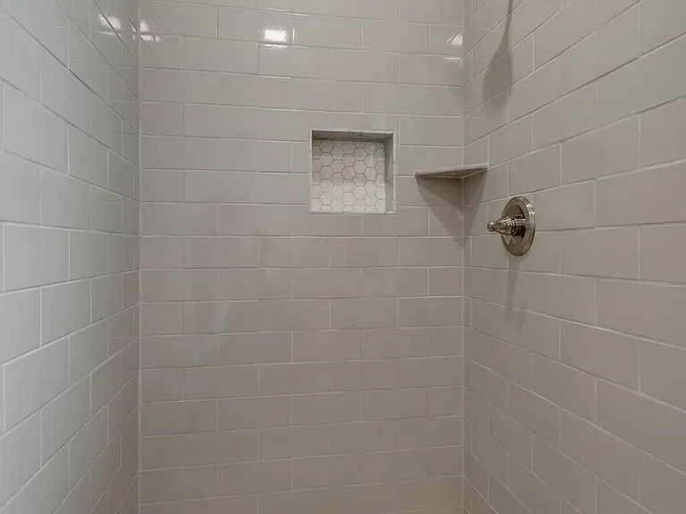 5413 Country Dr — Photo 16