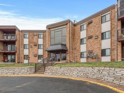 2700 Oxford St N APT 143, Roseville, MN, 55113