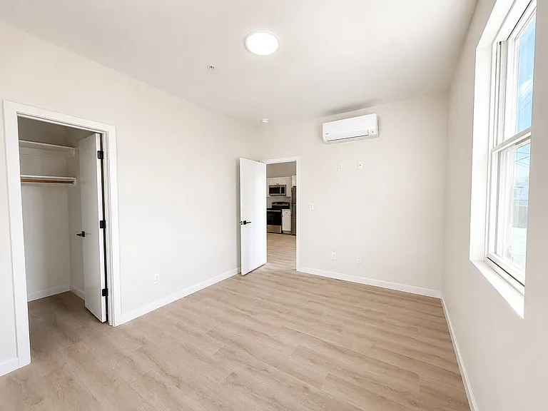 5220 Main St #2-A — Photo 7