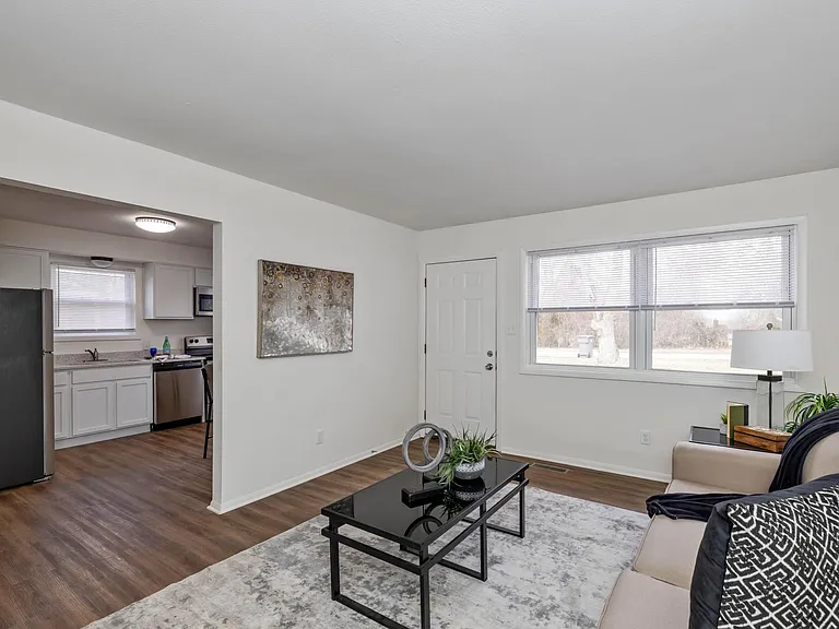 2121 Fairfax Rd #2121 — Photo 3