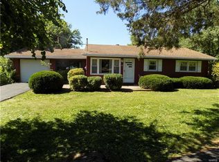 9 Skyview Ct, Arnold, MO 63010