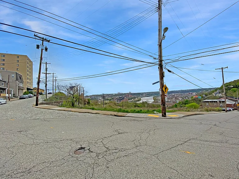 32 Wyoming St E #1 — Photo 20