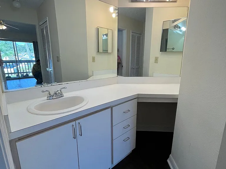 3211 Sabal Palms Ct — Photo 5