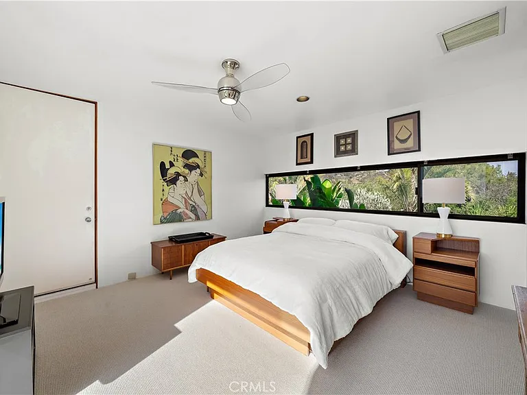 3028 Overhill Dr — Photo 15