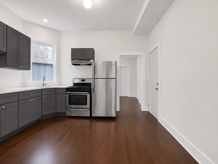 1329 W 18th St #2F — Photo 10