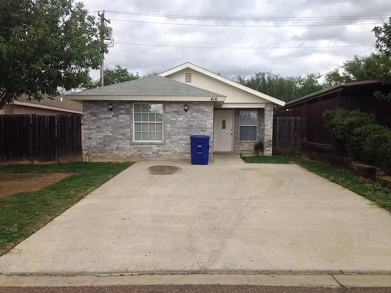 416 Prescott Loop — Photo 2