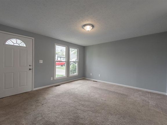 5th image of 3908 Gunstock Ct