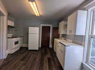 22 E Maple St #B, Fremont, MI 49412